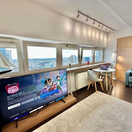 Top Metro X2 Fast Wifi 400 Mbs 70'Tv Netflix Hbo Max Appletv+ Disney+ Warszawa Zewnętrze zdjęcie