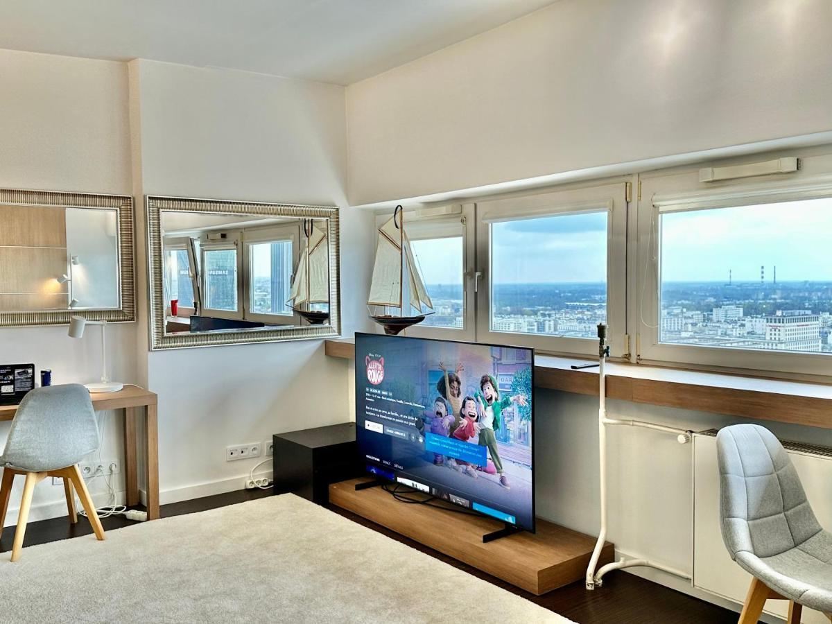 Top Metro X2 Fast Wifi 400 Mbs 70'Tv Netflix Hbo Max Appletv+ Disney+ Warszawa Zewnętrze zdjęcie