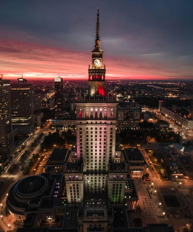 Top Metro X2 Fast Wifi 400 Mbs 70'Tv Netflix Hbo Max Appletv+ Disney+ Warszawa Zewnętrze zdjęcie