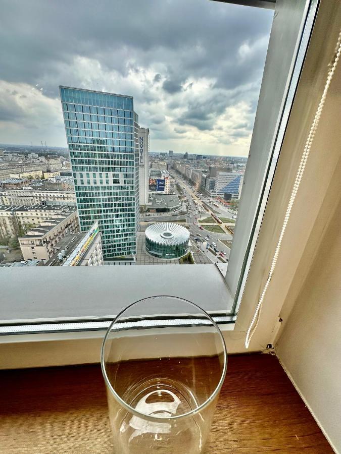 Top Metro X2 Fast Wifi 400 Mbs 70'Tv Netflix Hbo Max Appletv+ Disney+ Warszawa Zewnętrze zdjęcie