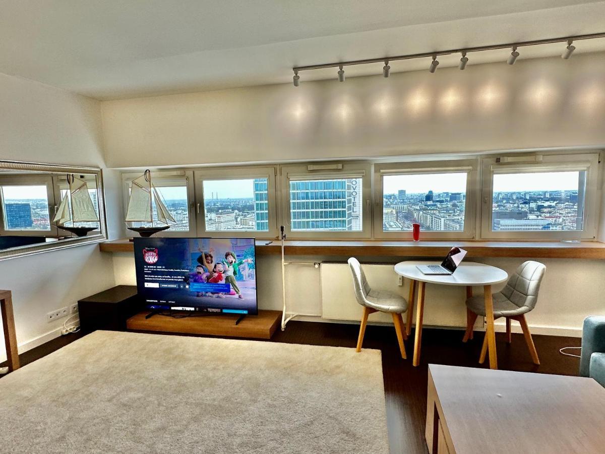 Top Metro X2 Fast Wifi 400 Mbs 70'Tv Netflix Hbo Max Appletv+ Disney+ Warszawa Zewnętrze zdjęcie