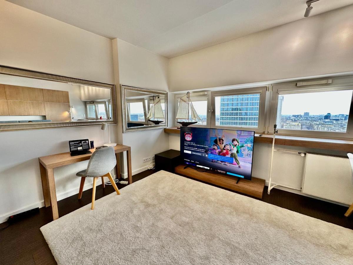 Top Metro X2 Fast Wifi 400 Mbs 70'Tv Netflix Hbo Max Appletv+ Disney+ Warszawa Zewnętrze zdjęcie