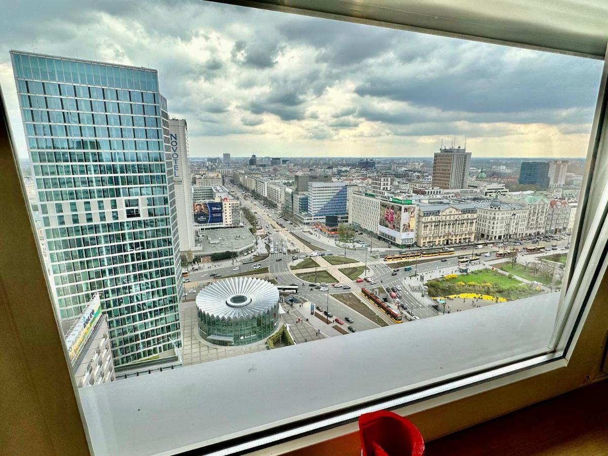 Top Metro X2 Fast Wifi 400 Mbs 70'Tv Netflix Hbo Max Appletv+ Disney+ Warszawa Zewnętrze zdjęcie